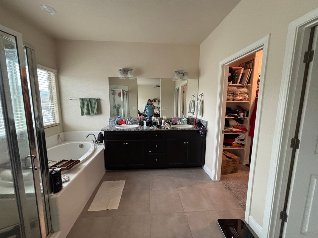 Building Photo - 3791 Bonifacio Way