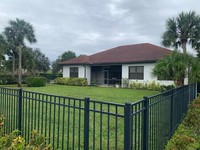 Back yard screened - 10250 Templeton Ln