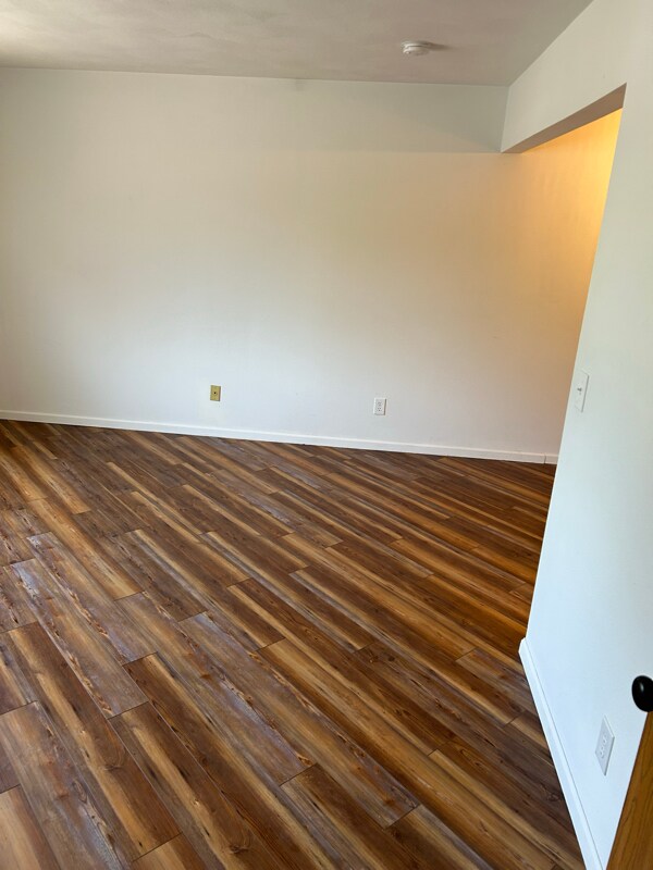 Building Photo - 537 Vicksburg Dr