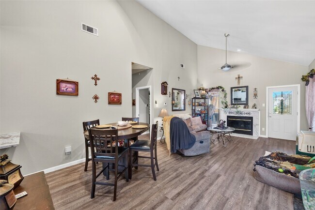 Building Photo - 2504 Orangegrove Cir