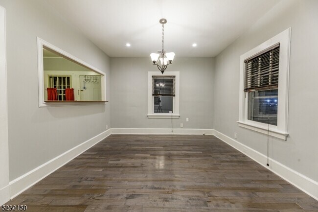 Building Photo - 58 Pillot Pl