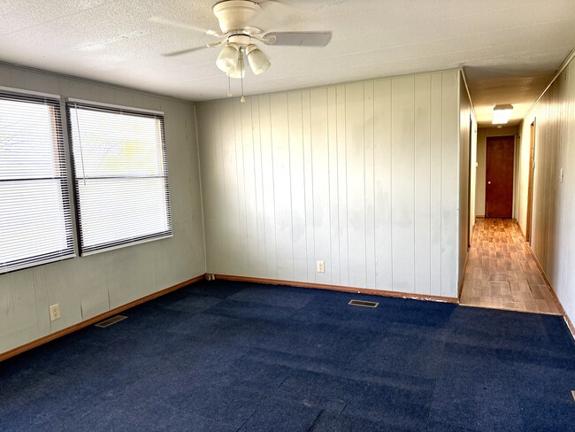 Building Photo - 90 White Tail Ln