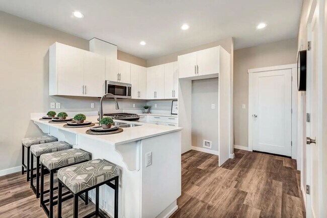 Building Photo - Beautiful Home in Highly Desired NW Redmond Neighborhood