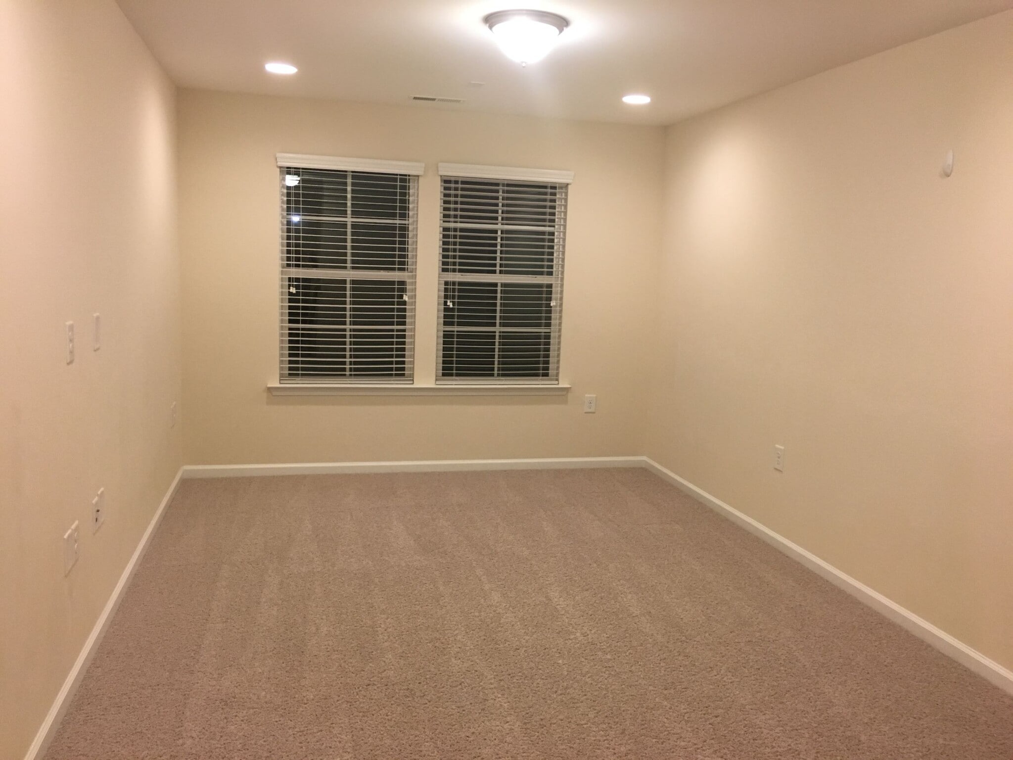 Building Photo - 530 Methven Grove Dr