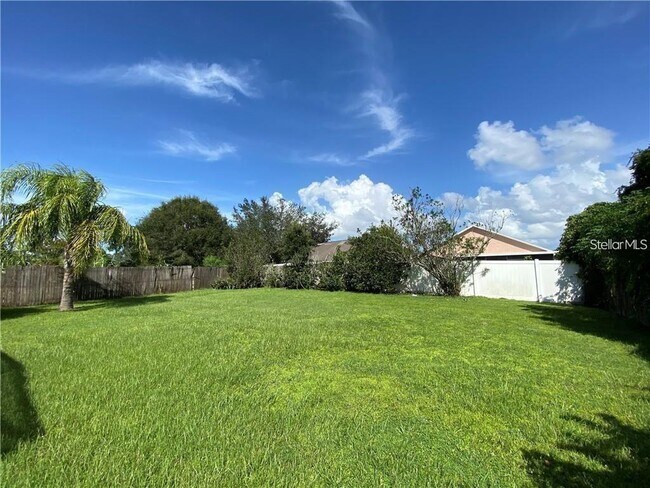 Building Photo - 2476 Shelby Cir