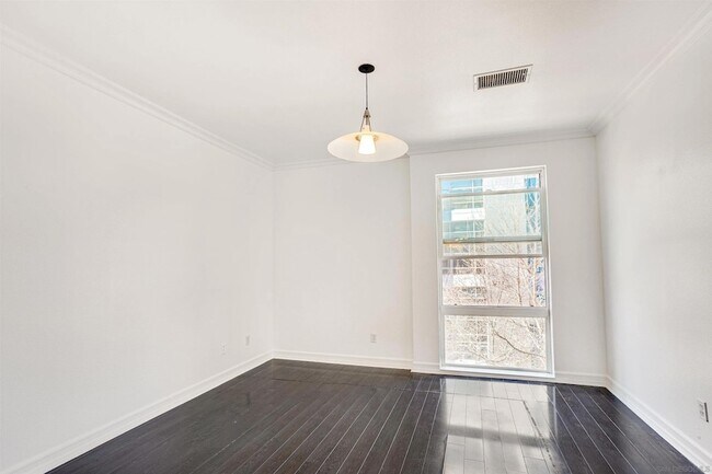 Building Photo - 1225 Island Ave