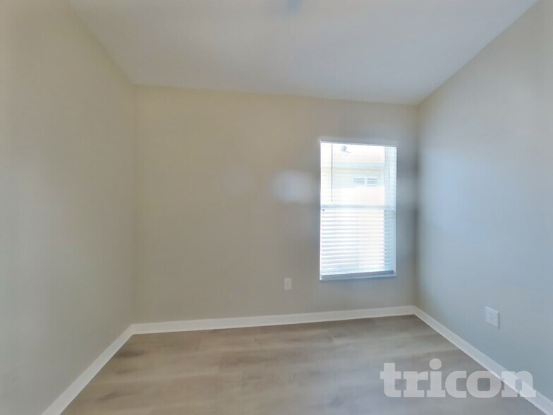 Building Photo - 3921 Langdrum Dr