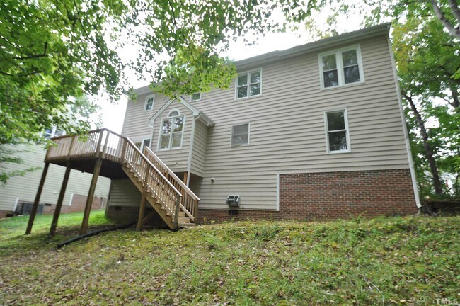 Building Photo - 124 Trafalgar Ln