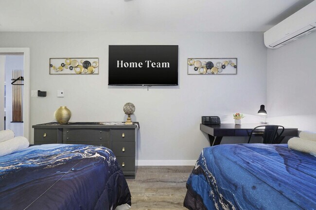 Building Photo - 126 Petrarch Trail