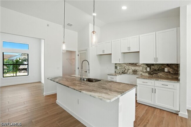 Building Photo - 2607 38th St SW