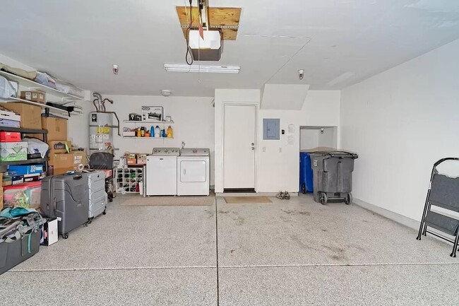 Building Photo - 2901 Escala Cir