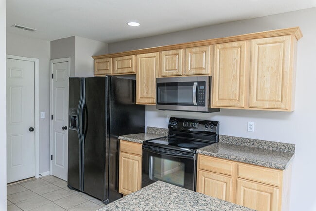 Building Photo - 5306 Silver Mill Dr