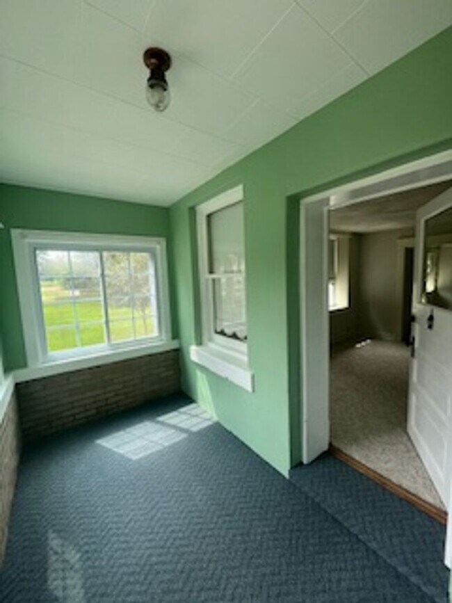 Building Photo - 538