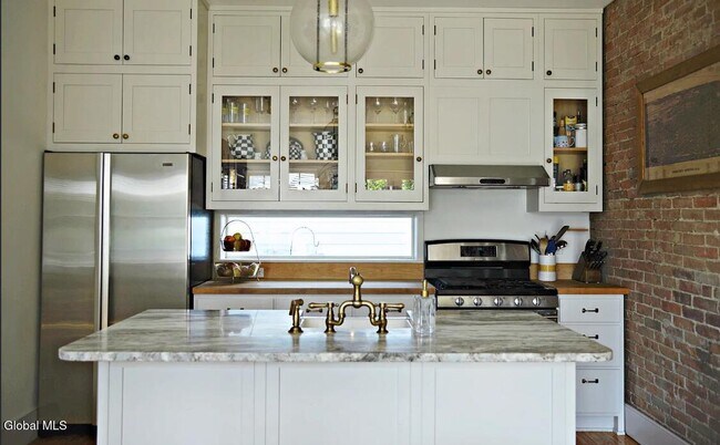 Building Photo - 55 State St