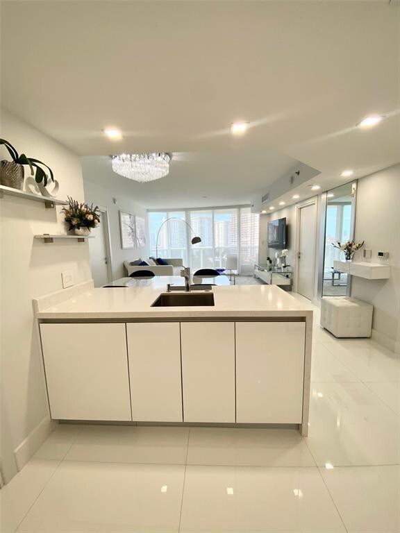 Building Photo - 17201 Collins Ave