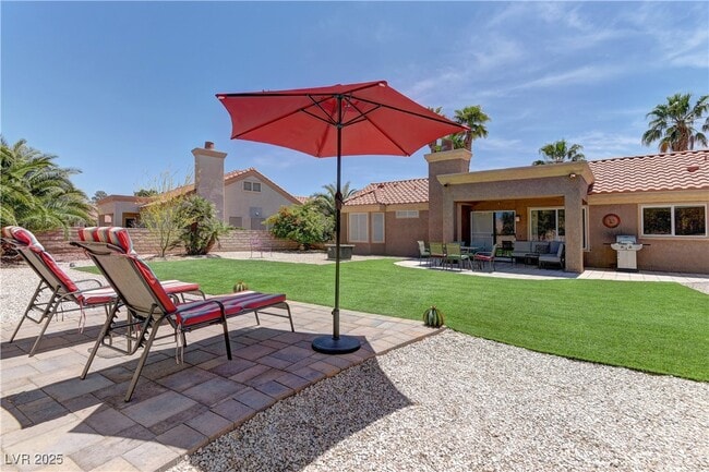 Building Photo - 8912 Signal Terrace Dr