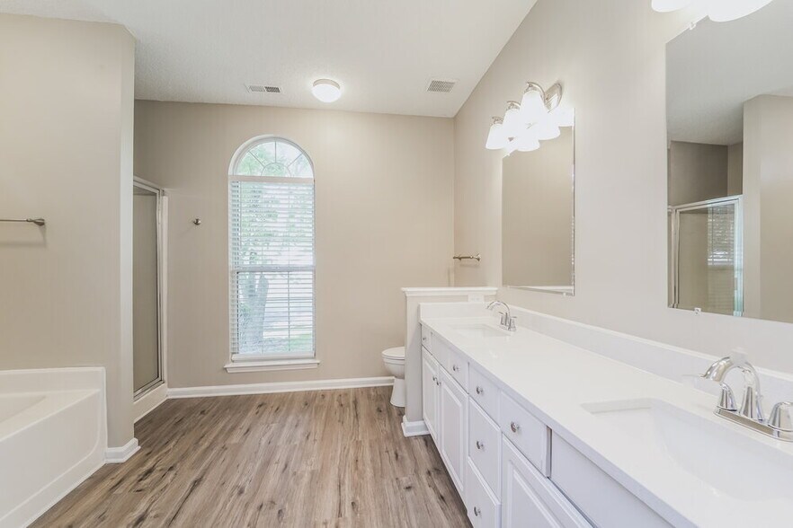 Building Photo - 8433 Cullingford Ln