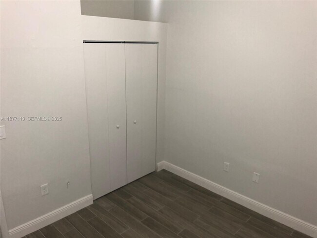 Building Photo - 6735 NW 193rd Ln