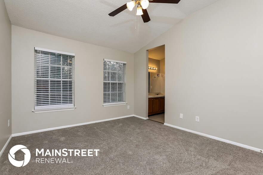 Building Photo - 10729 Satinwood Cir