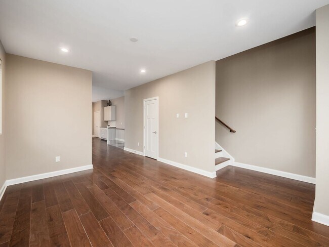 Building Photo - Luxury Living at Four X Five Condos