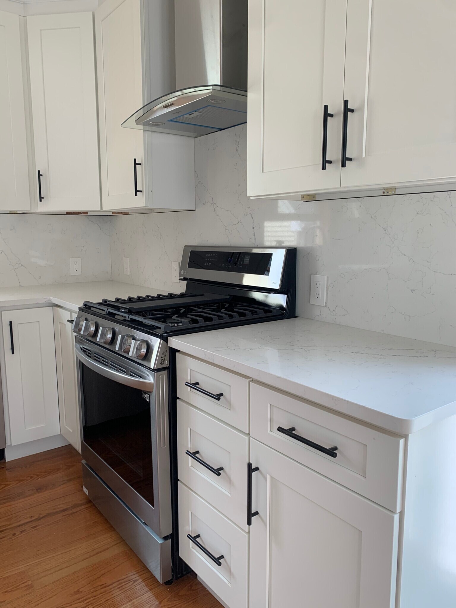 Building Photo - 263 Elm St