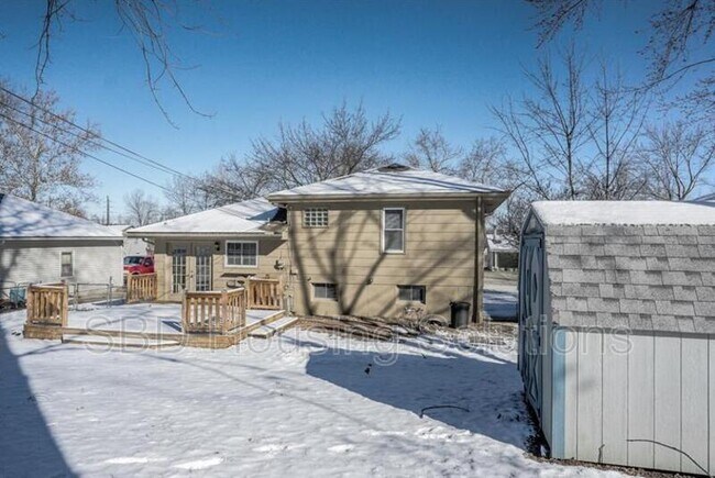 Building Photo - 16003 East 35th St S