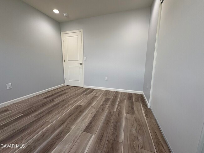Building Photo - 3767 Noll Dr