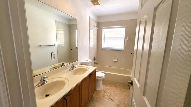 Building Photo - 4088 Lake Tahoe Cir
