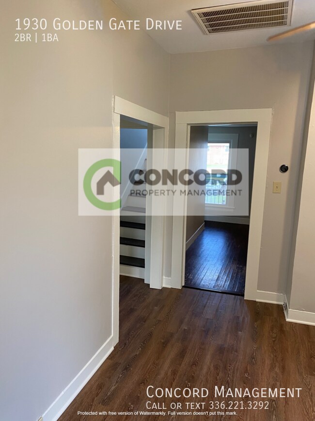 Building Photo - 1930 Golden Gate Dr