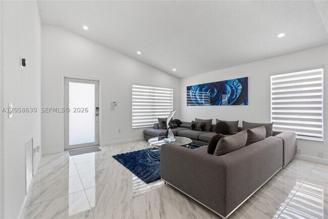 Building Photo - 8842 SW 215th Ln