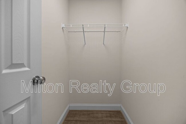 Building Photo - 62 River Stancil Dr