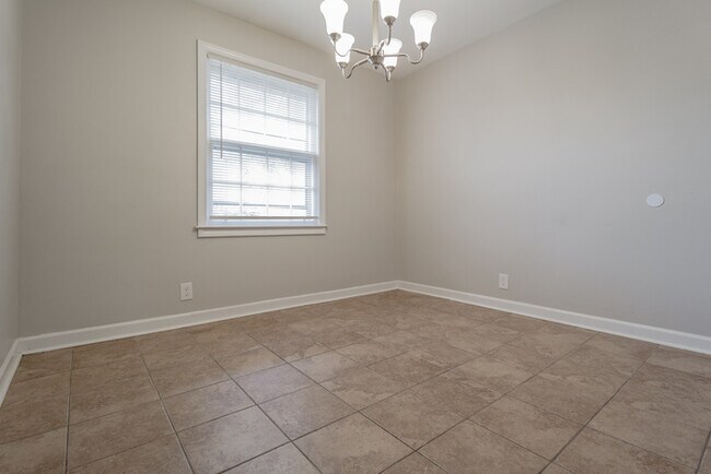 Building Photo - REDUCED!