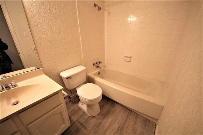Building Photo - 3206 Spaniel Dr