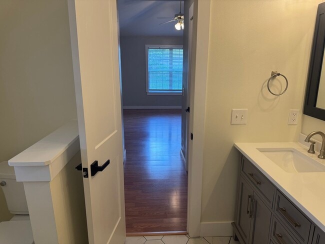 Building Photo - Great 3BR Home in Spring Hill