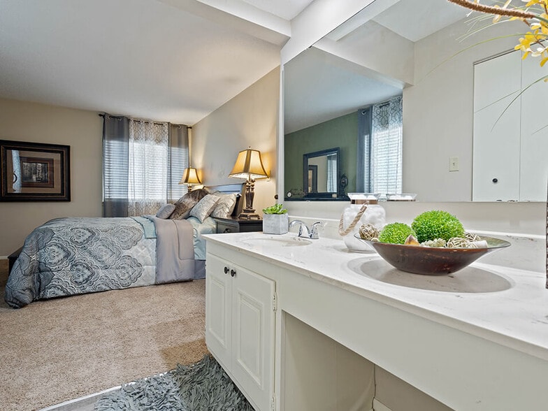 Large Vanity and Mirror in Bedroom - The Oaks at Prairie View