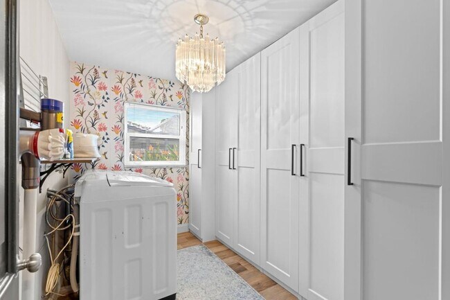 Building Photo - 1039 NW 8th St