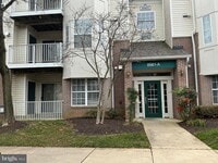 Building Photo - 8961 Town Center Cir