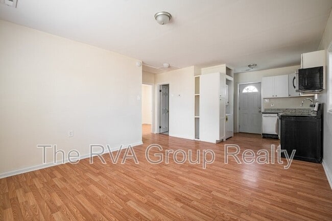 Building Photo - 1801 Keswick Avenue