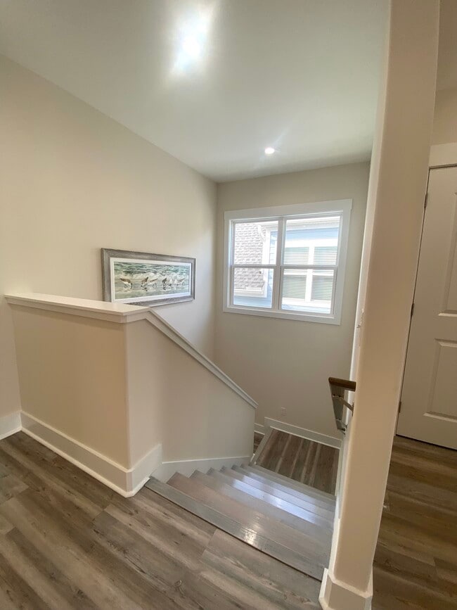 Building Photo - 137 Marblehead Dr