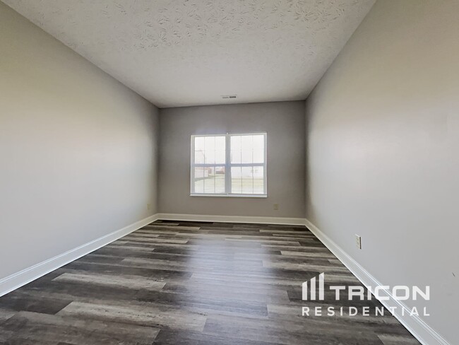Building Photo - 2690 Kilmurray Dr