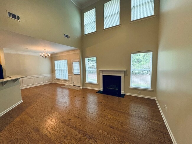 Building Photo - 506 Hillside Trail