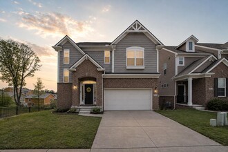 Building Photo - 2825 Dillon Dr