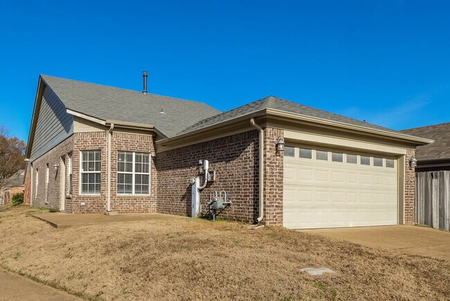 Building Photo - 6799 Showboat Ln