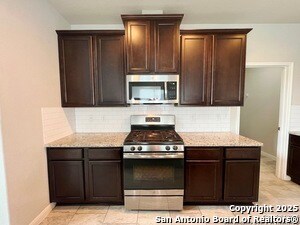 Building Photo - 9034 Holland Pk