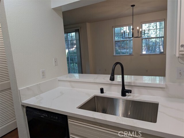 Building Photo - 24153 Del Monte Dr.