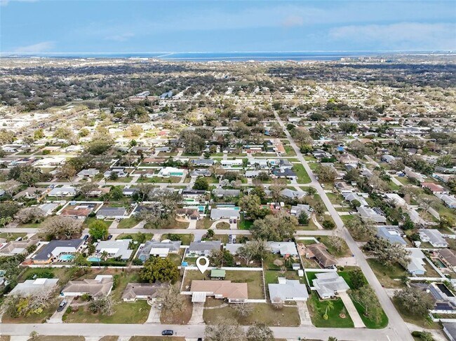 Building Photo - 1369 Whitacre Dr