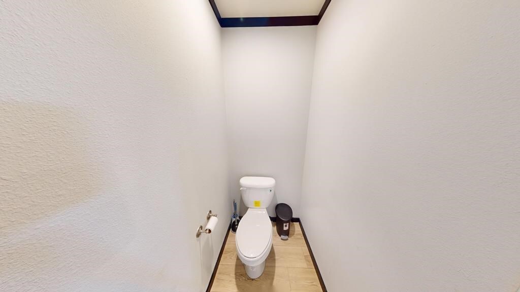 Building Photo - 822 Private Rd