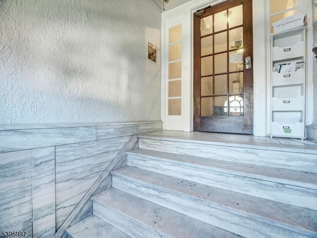 Building Photo - 97 La France Ave