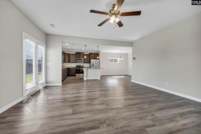 Building Photo - 9 Spinney Ct