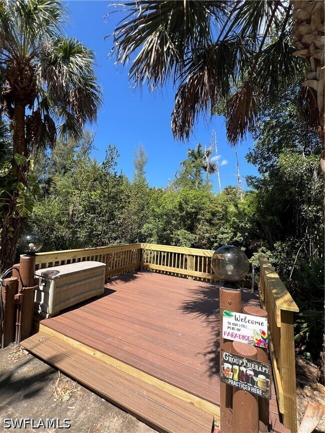 Building Photo - 15075 Parkside Dr